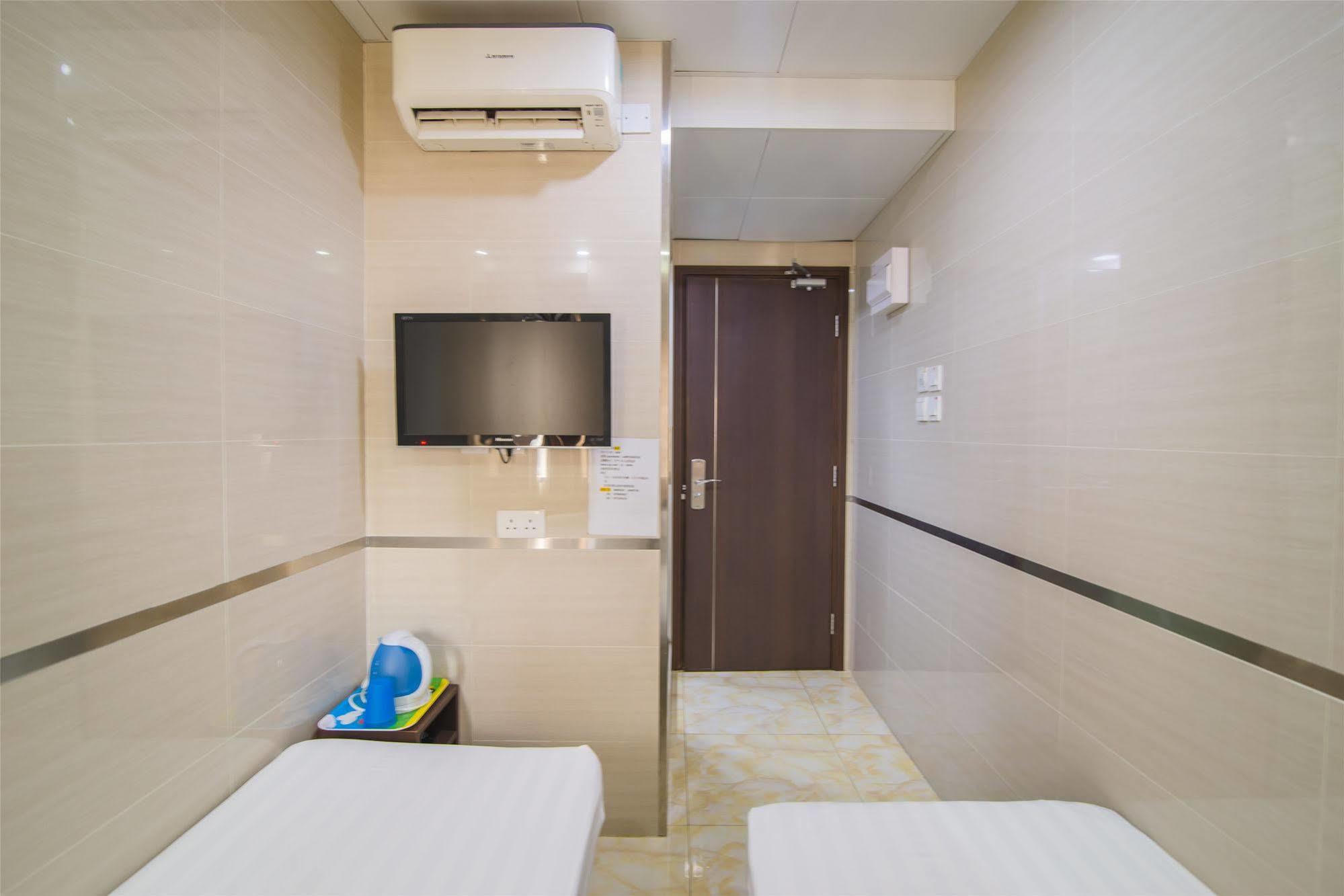 The Royal Palace Hotel Hong Kong Exterior photo